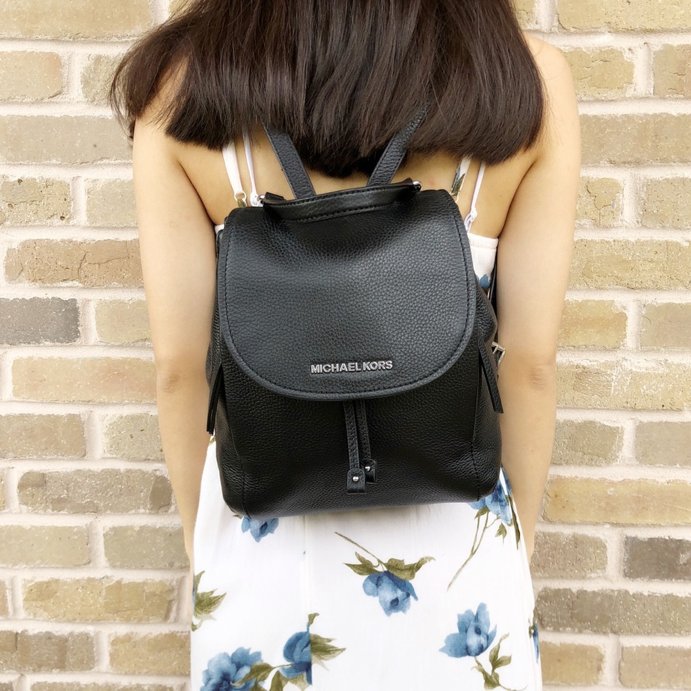 Gaby’sBags👜💕-NWT Michael Kors Leather Backpack - Picture 3 of 8